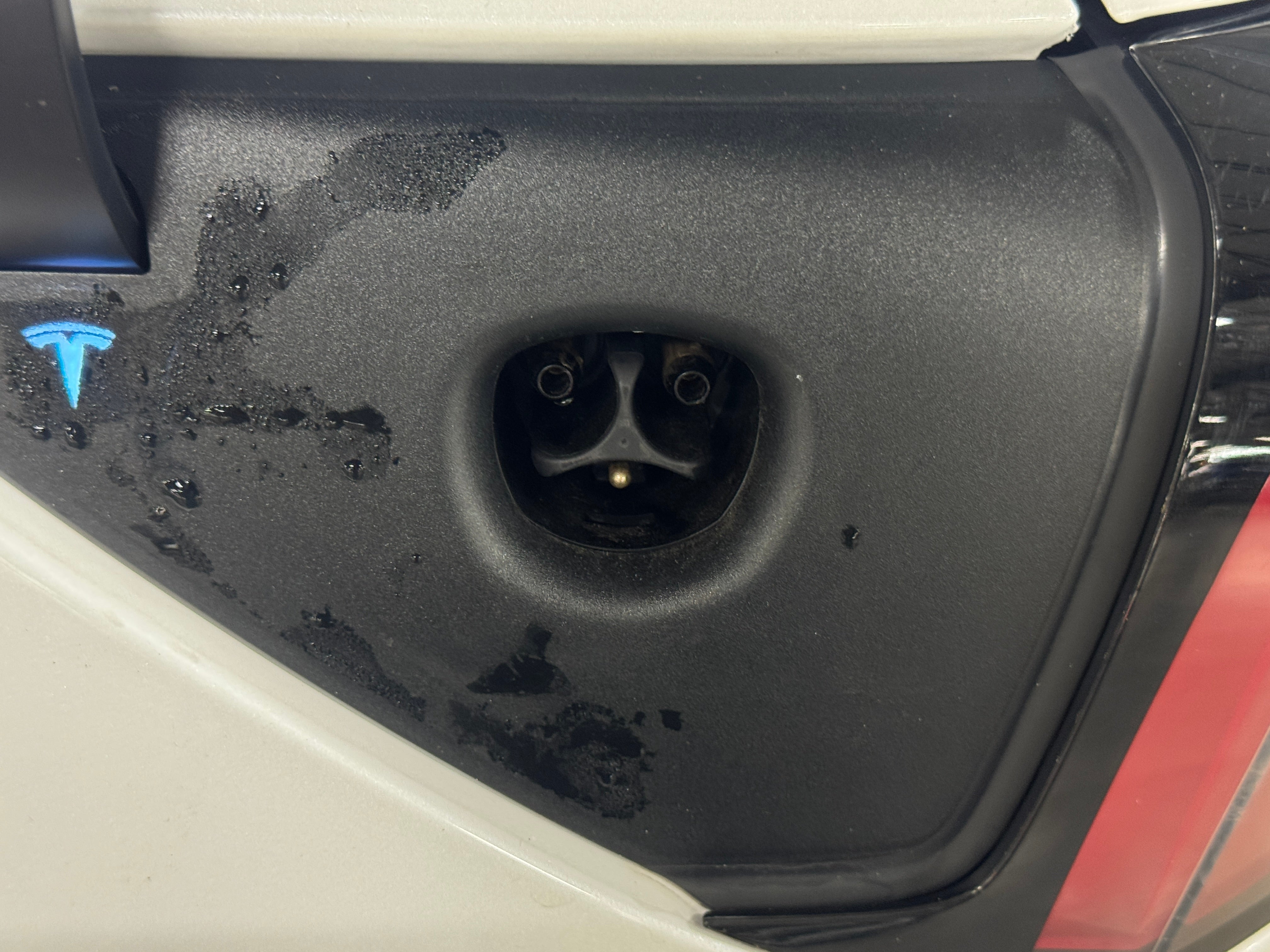 tesla model y 2022 7SAYGDEE6NF308215 image tesla model y 2022 7SAYGDEE6NF308215 image